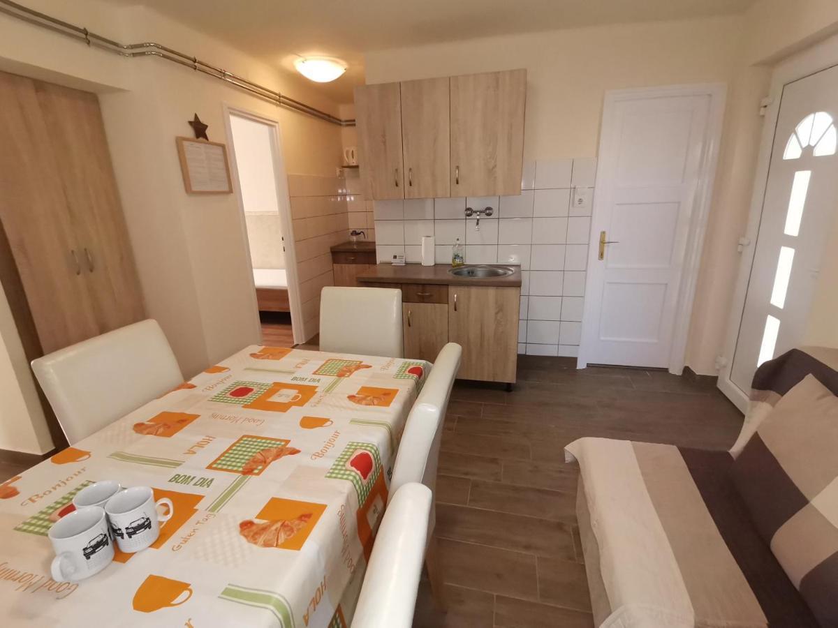 Gyoengyvirag Apartmanhaz Hajdúszoboszló Dış mekan fotoğraf