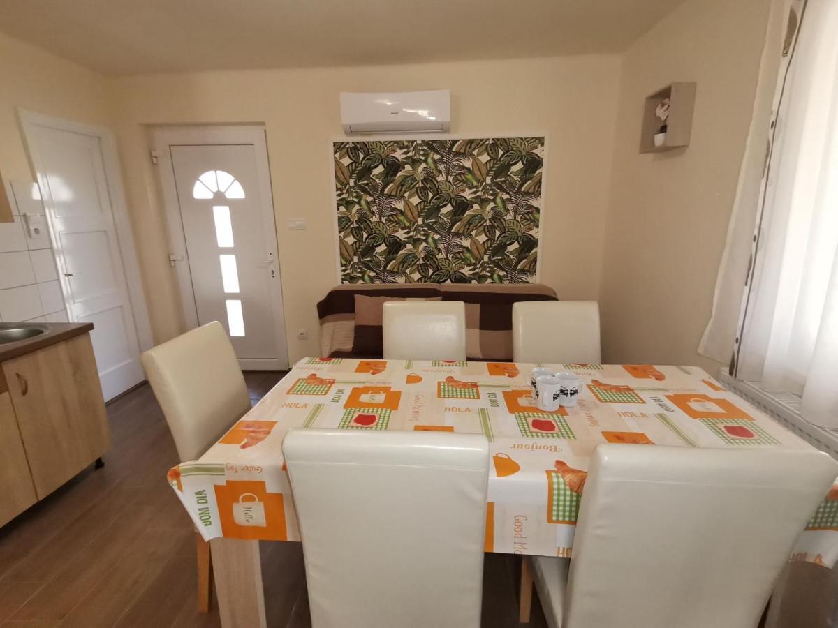 Gyoengyvirag Apartmanhaz Hajdúszoboszló Dış mekan fotoğraf