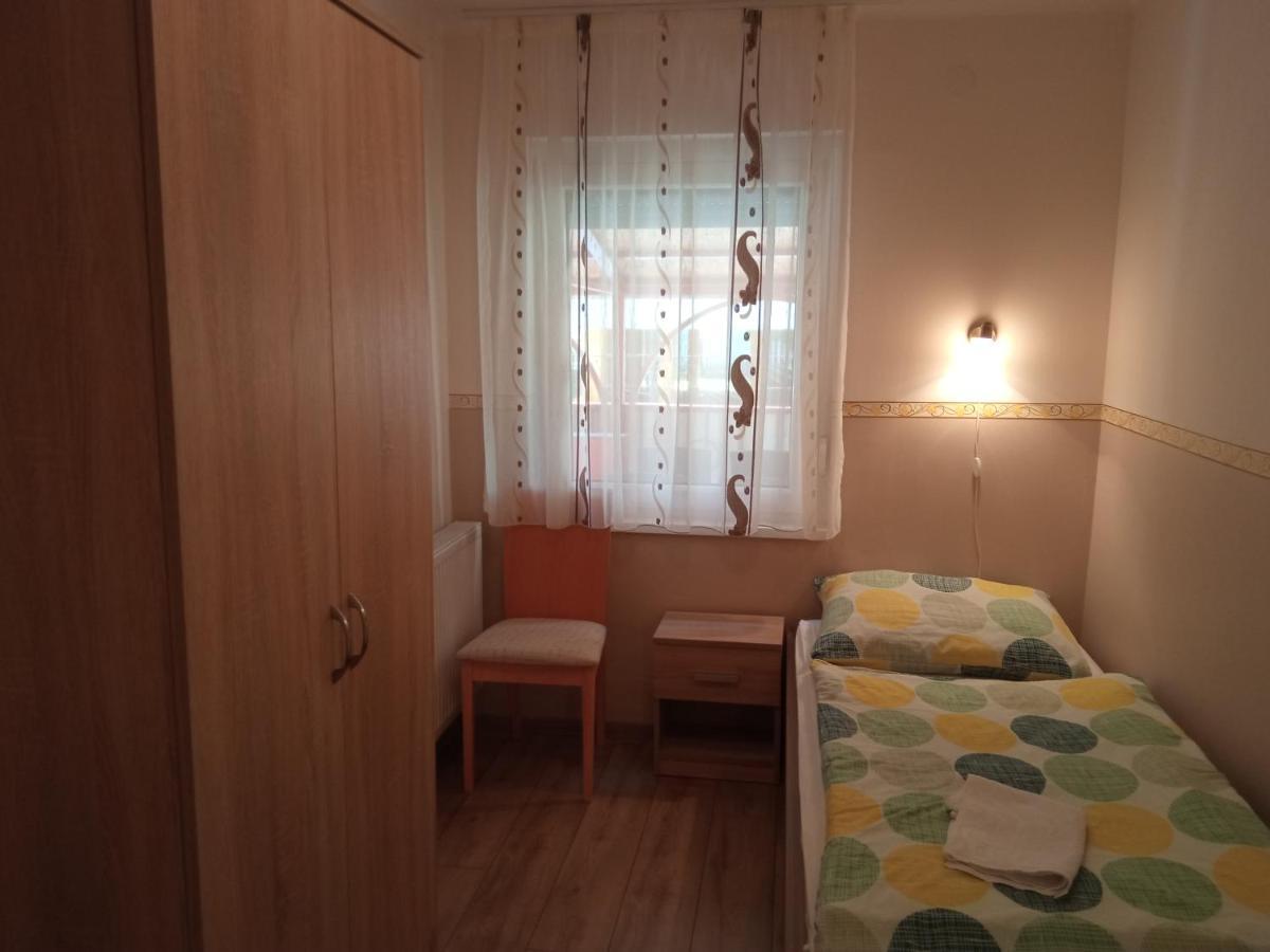 Gyoengyvirag Apartmanhaz Hajdúszoboszló Dış mekan fotoğraf