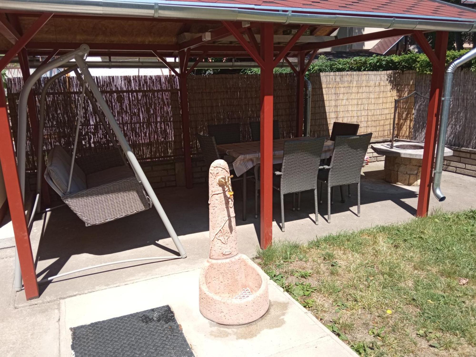 Gyoengyvirag Apartmanhaz Hajdúszoboszló Dış mekan fotoğraf