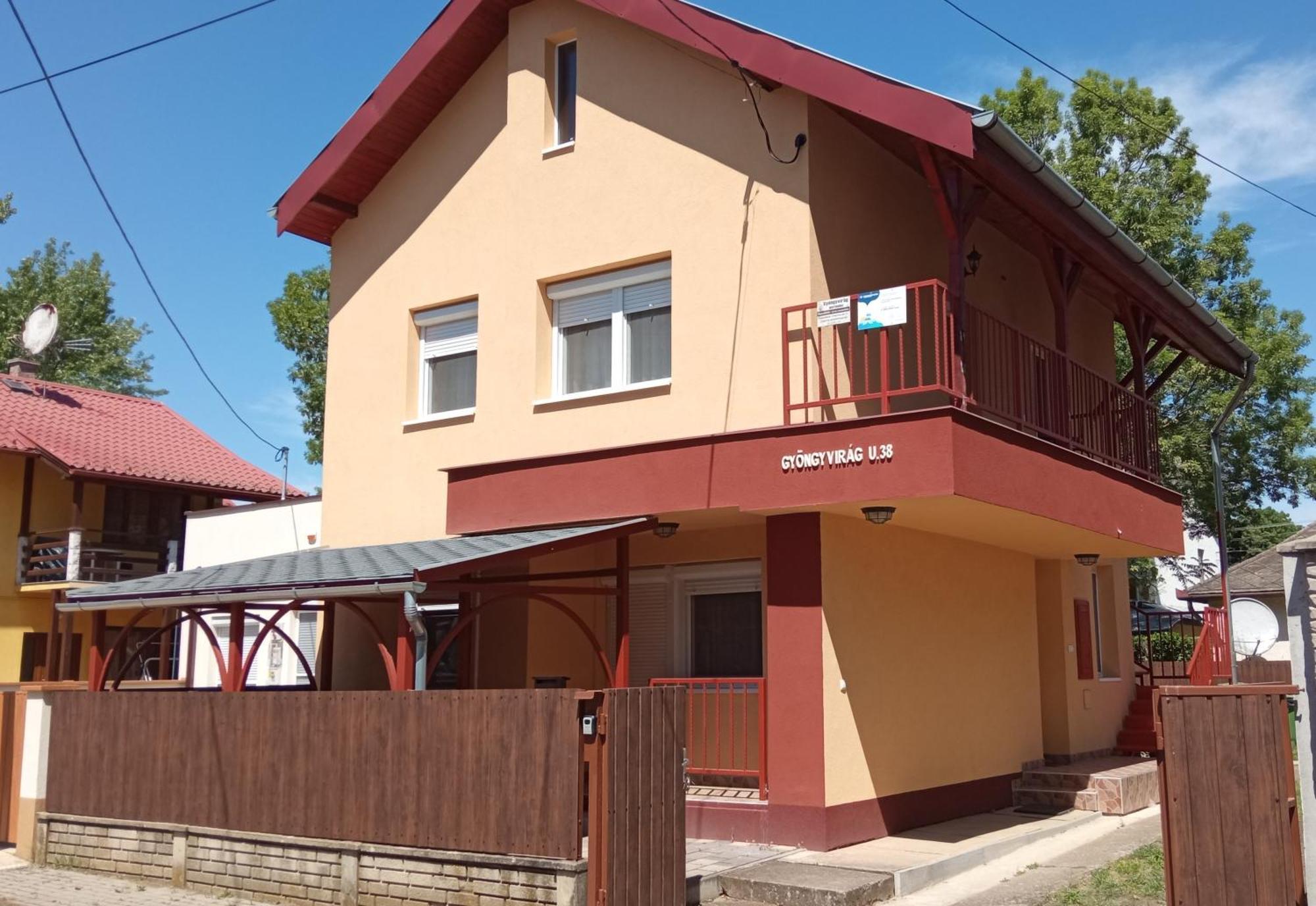 Gyoengyvirag Apartmanhaz Hajdúszoboszló Dış mekan fotoğraf